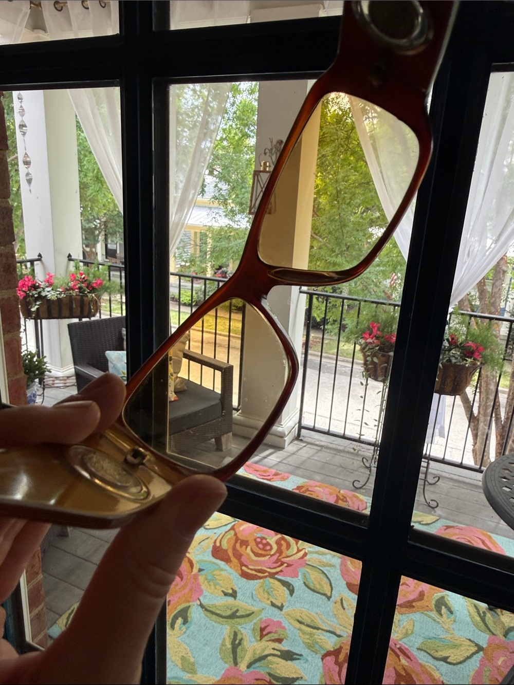 Versace Women’s Sunglasses - Picture 4 of 4